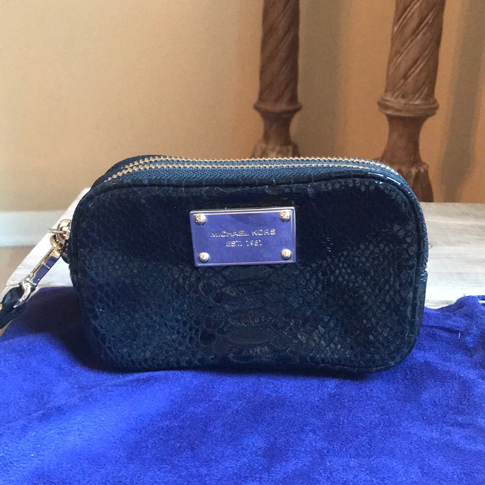 Michael Kors wristlet